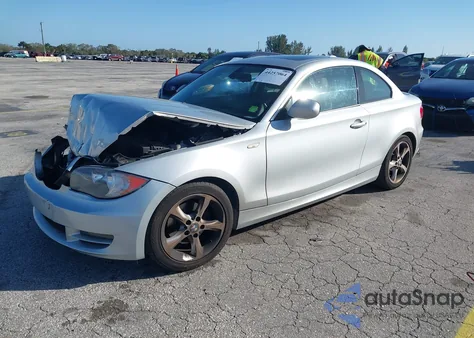 2010 BMW 128I из США, поврежденный, VIN WBAUP7C56AVK77587